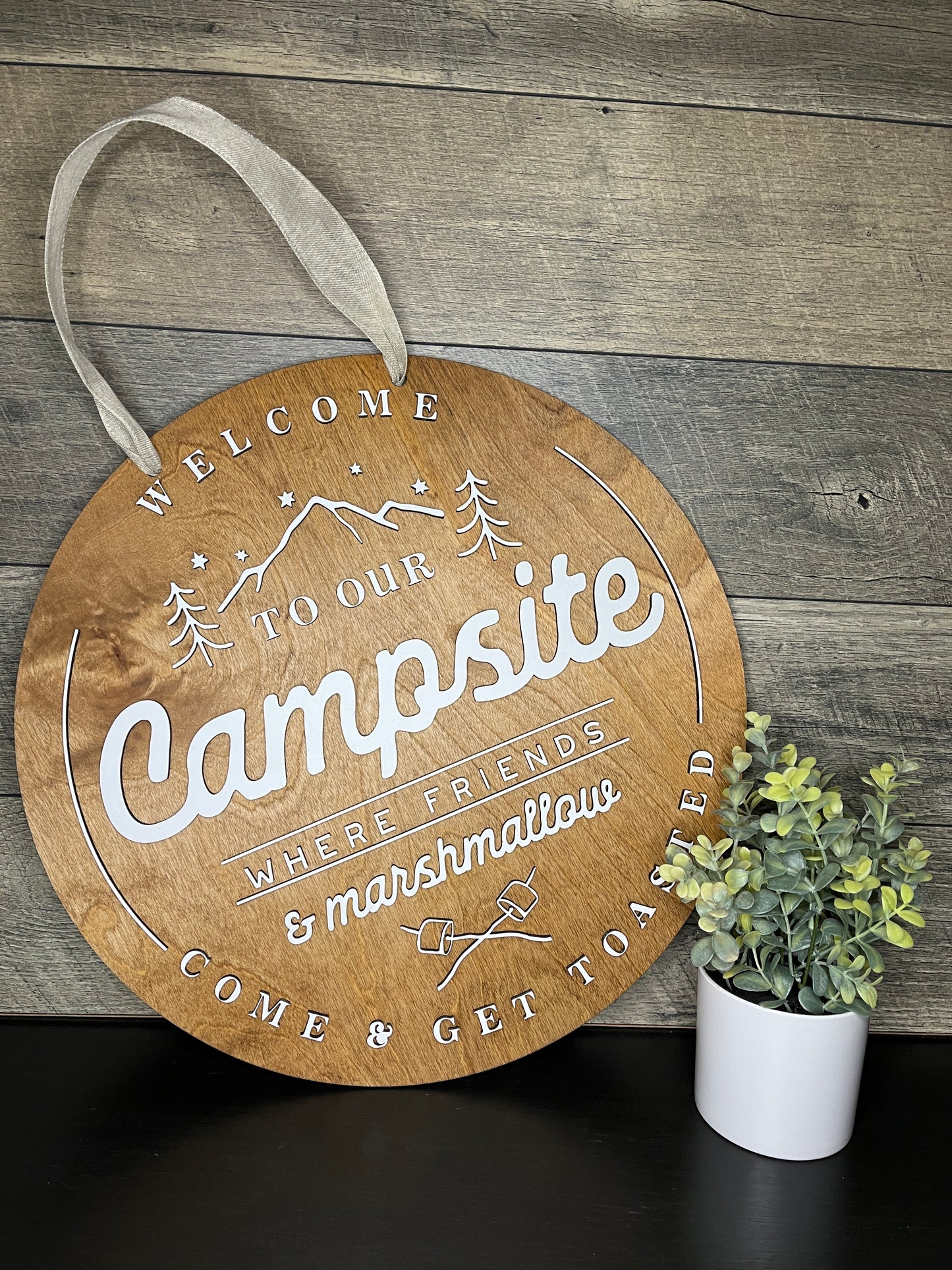 Campsite 18" Round Sign