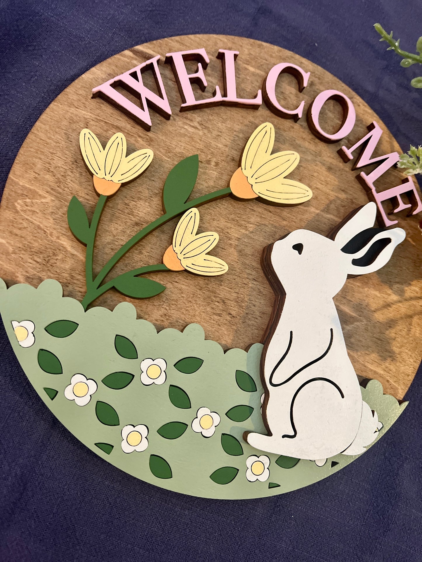 Welcome Spring Round Sign