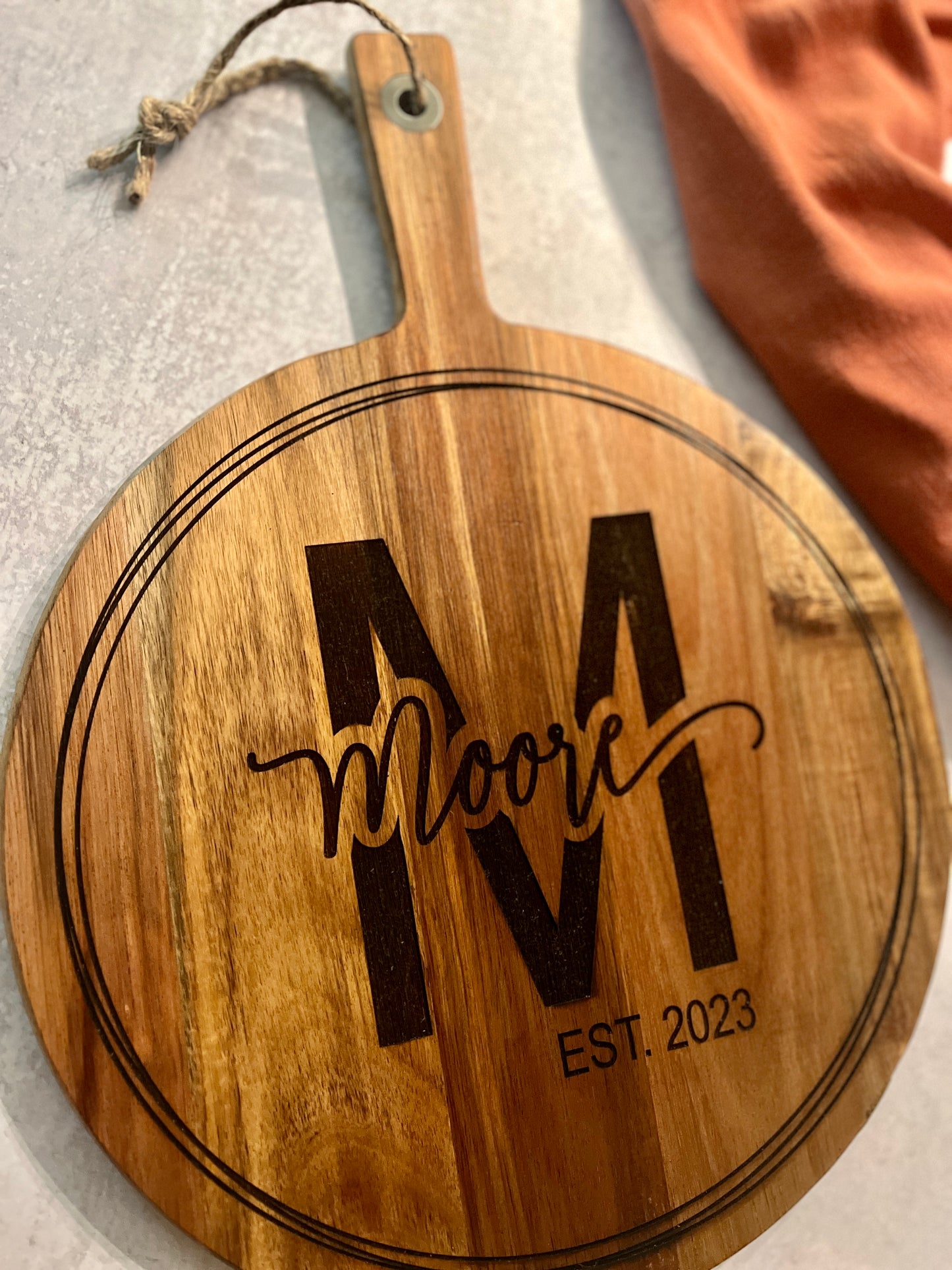 Personalized Round Cutting Board