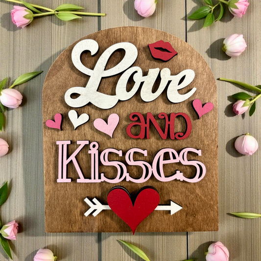 Love and Kisses Small Arch Insert