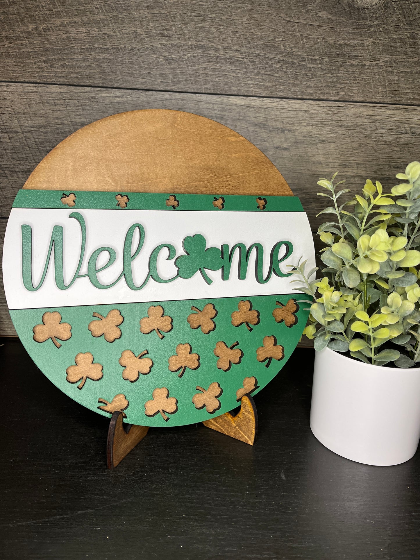 Welcome St. Patrick's Day Round Sign