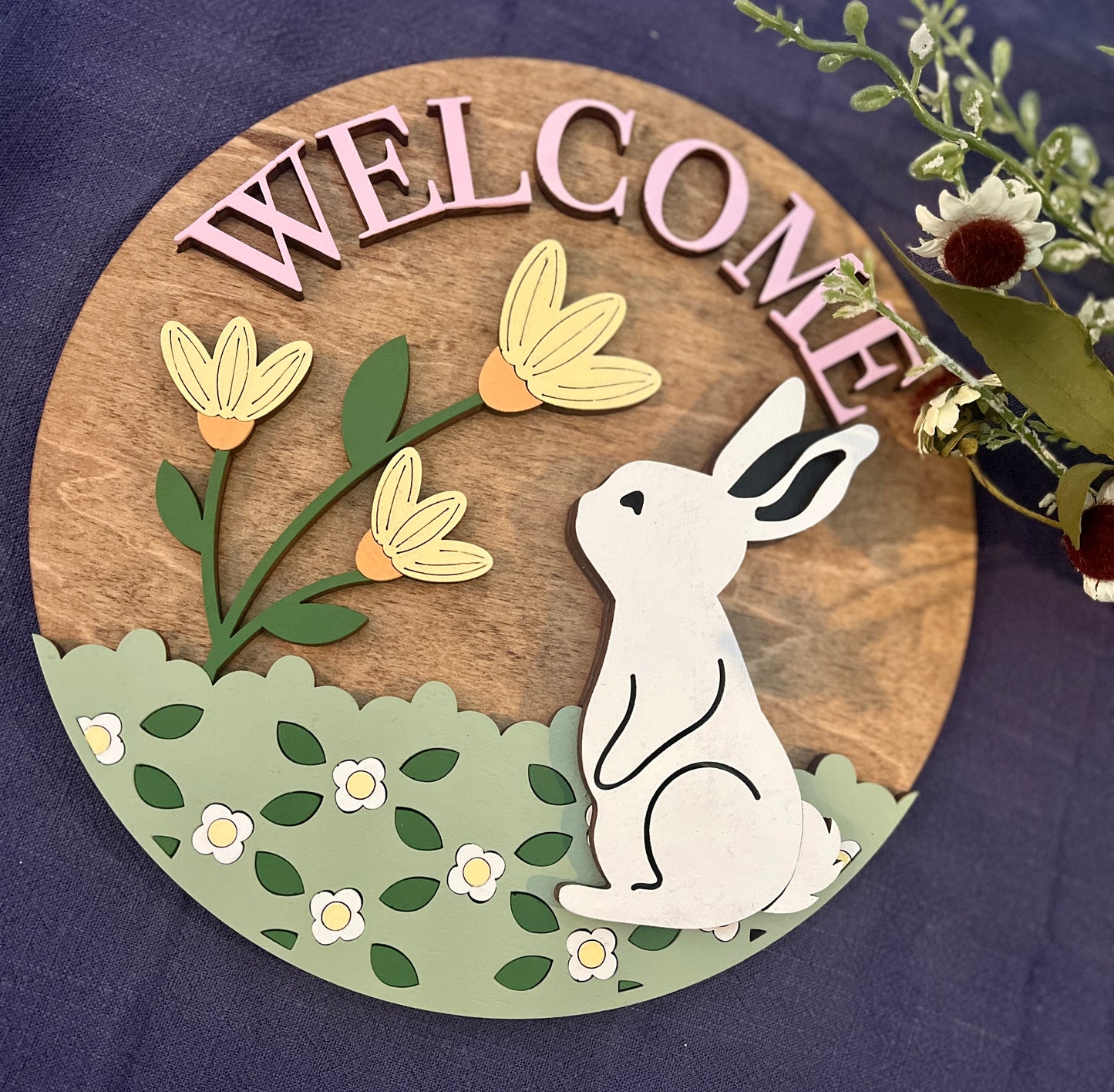 Welcome Spring Round Sign